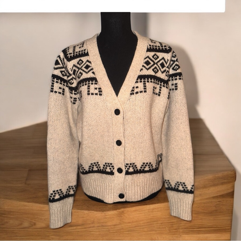 Tahari Cream and Black Patterned Cardigan Size‎ Medium